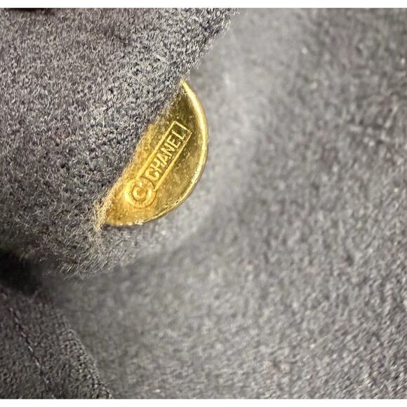 Vintage Chanel Boutique Blazer Jacket 1989/1990 Navy Gold Buttons 42 FR (US 10) - Picture 5 of 16